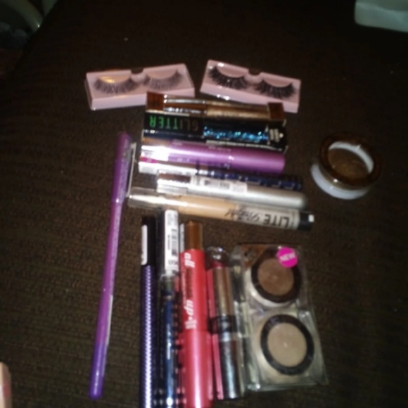 Other - Makeup bundle